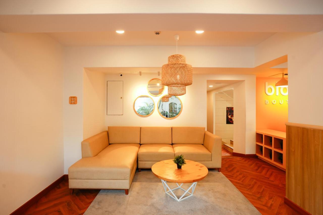 Bloom Boutique - Bandra Hotel มุมไบ ภายนอก รูปภาพ