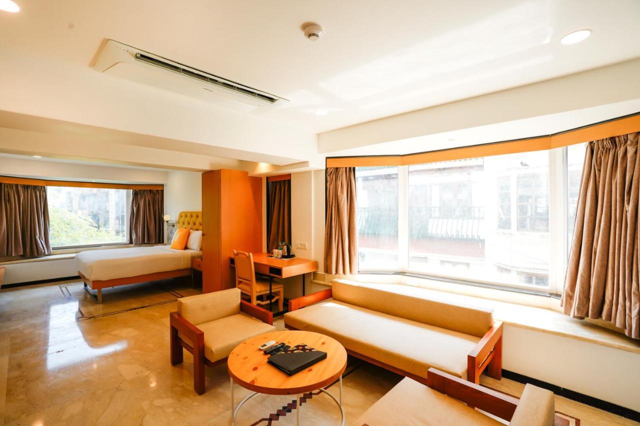Bloom Boutique - Bandra Hotel มุมไบ ภายนอก รูปภาพ