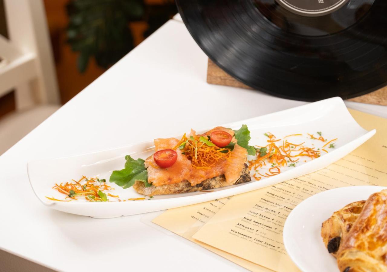 Bloom Boutique - Bandra Hotel มุมไบ ภายนอก รูปภาพ